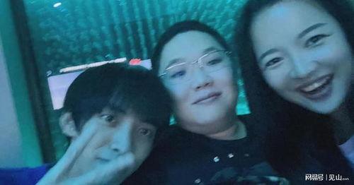 网红吃瓜事件群,揭秘网络舆论背后的真相与争议 第3张 网红吃瓜事件群,揭秘网络舆论背后的真相与争议 第3张